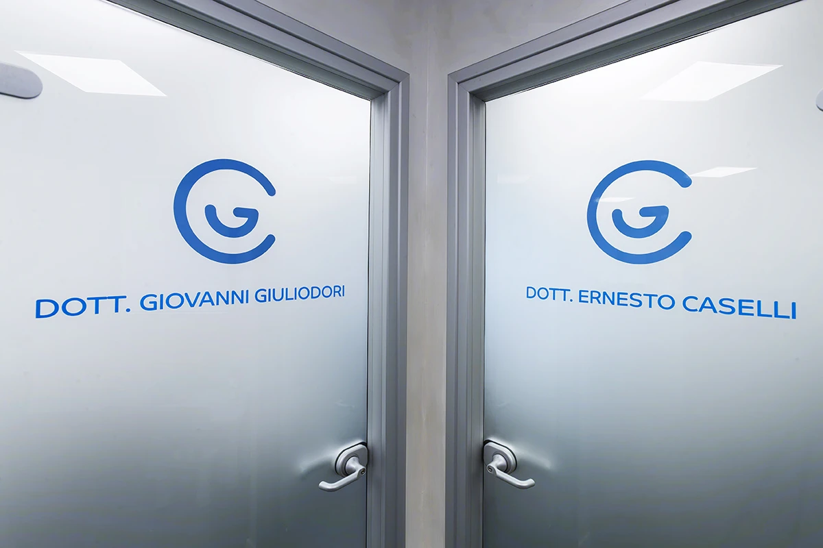 Studio dei dottori,
                    in un ambiente professionale.